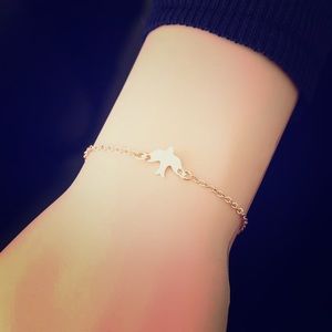 ✨❤️BOGO✨❤️ 🕊 Peace Dove Gold Charm Bracelet 🕊